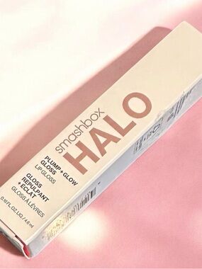 New Smashbox Halo Plump + Glow Hyaluronic Acid
Lip Gloss; 4.6 mL Shade: Beam